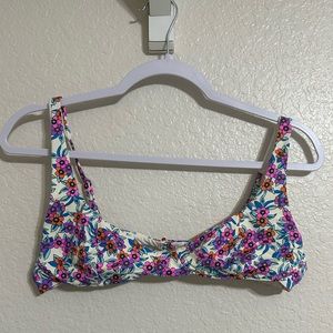 Frankie’s Bikinis Top